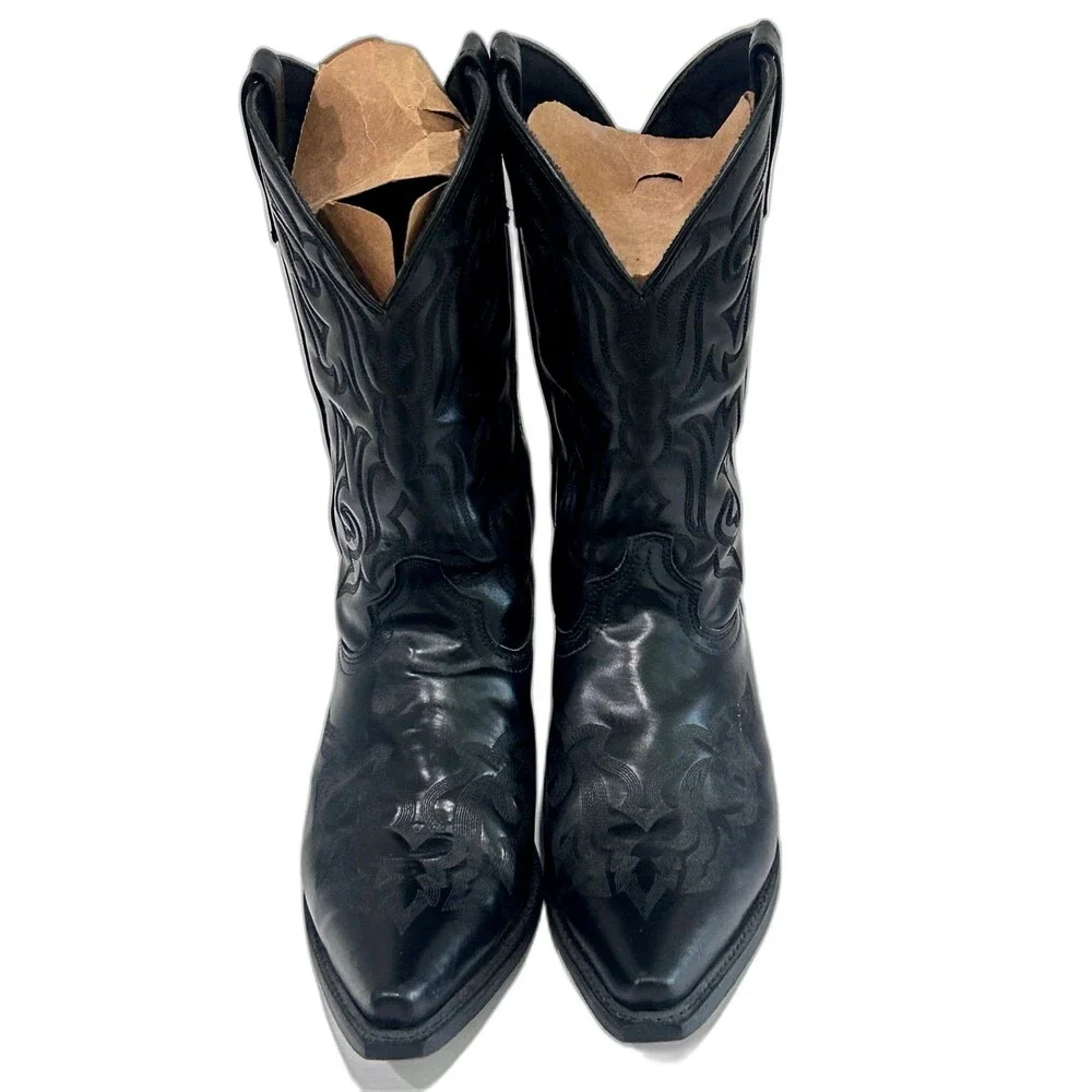 Laredo Hawk Western Cowboy Boots Men’s Size 10D Snip Toe. Color Black.